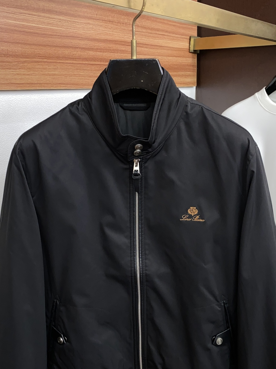 Loro Piana 诺悠翩雅 2026ss新款发布夹克外套，秋冬季爆款外套，经典设计，穿上就是舒适自在又显瘦的存在，慵