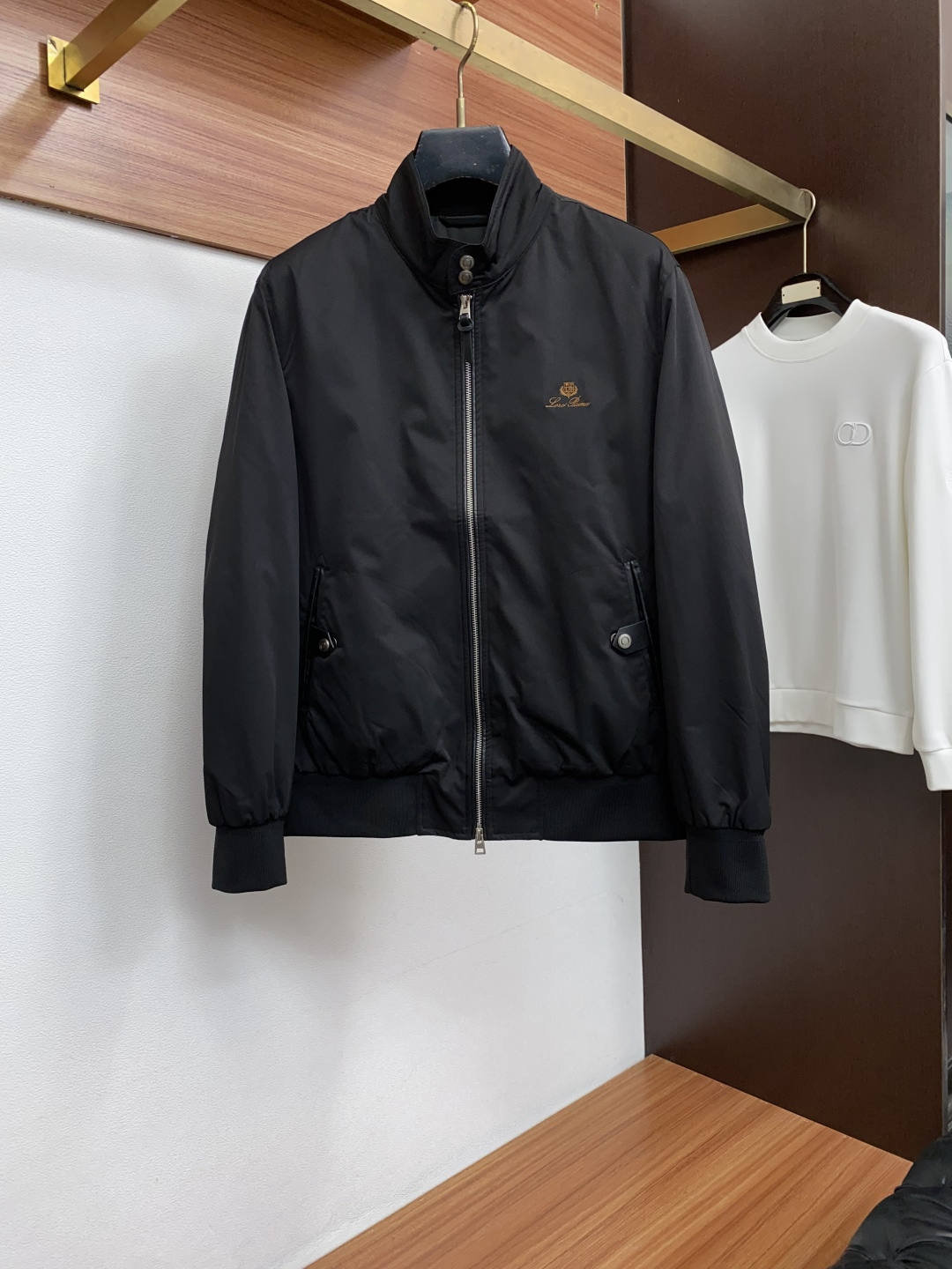 Loro Piana 诺悠翩雅 2026ss新款发布夹克外套，秋冬季爆款外套，经典设计，穿上就是舒适自在又显瘦的存在，慵