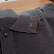 Loro Piana 诺悠翩雅 尺码M-4xL 2026秋冬翻领针织短袖 工艺 老钱风 领口提花logo视觉主调,休闲 Loro Piana 诺悠翩雅 尺码M-4xL 2026秋冬翻领针织短袖 工艺 老钱风 领口提花logo视觉主调,休闲