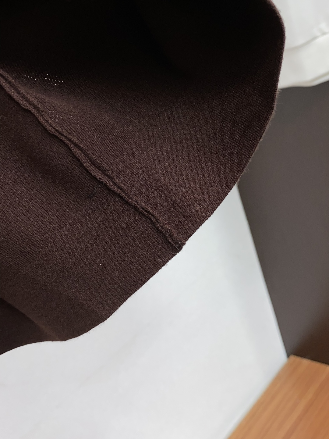 Loro Piana 诺悠翩雅 尺码M-4xL 2026秋冬翻领针织短袖  工艺 老钱风 领口提花logo视觉主调，休闲
