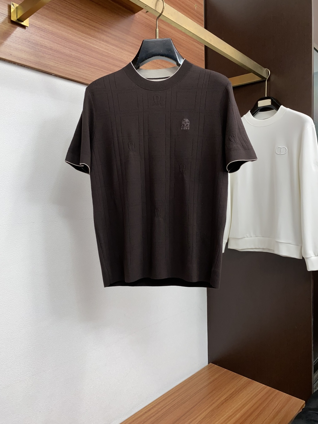 BC 尺码M-4xL 2026秋冬圆领针织短袖 工艺 双色领老钱风 视觉主调,休闲时尚款式 功能 时尚休闲 百搭打底单 BC 尺码M-4xL 2026秋冬圆领针织短袖 工艺 双色领老钱风 视觉主调,休闲时尚款式 功能 时尚休闲 百搭打底单