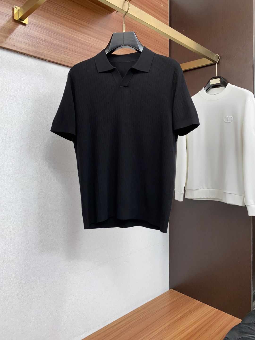 杰尼亚 尺码M-4xL 2026秋冬翻领针织短袖 工艺 老钱风 经典海鸥领设计 视觉主调,休闲时尚款式 功能 时尚休闲 杰尼亚 尺码M-4xL 2026秋冬翻领针织短袖 工艺 老钱风 经典海鸥领设计 视觉主调,休闲时尚款式 功能 时尚休闲