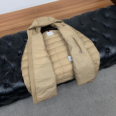 蒙口 羽绒服 爆款原版1:1订制五金配件全进口原版定制 欢迎专柜对比 绝对的高品质 采用顶级新国标90白鸭绒 超柔软 充 蒙口 羽绒服 爆款原版1:1订制五金配件全进口原版定制 欢迎专柜对比 绝对的高品质 采用顶级新国标90白鸭绒 超柔软 充