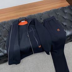 爱马仕 M-3xL 休闲运动套装|纯正老钱松弛感 低调立领拉链外套+直筒长裤成套搭配 甄选细腻羊毛混纺面料,软糯亲肤,透 爱马仕 M-3xL 休闲运动套装|纯正老钱松弛感 低调立领拉链外套+直筒长裤成套搭配 甄选细腻羊毛混纺面料,软糯亲肤,透
