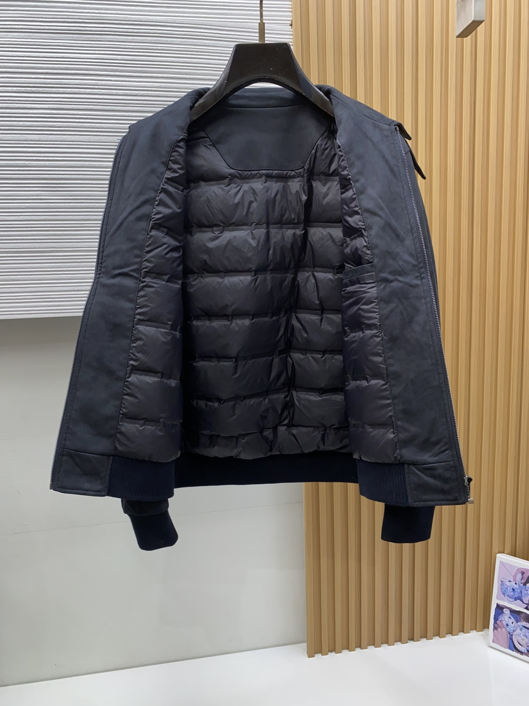 Loro Piana 诺悠翩雅 羽绒服 爆款原版1:1订制五金配件全进口原版定制 欢迎专柜对比 绝对的高品质 采用顶级新