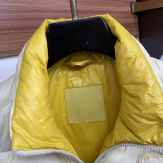蒙口 羽绒服 马甲 爆款原版1:1订制五金配件全进口原版定制 欢迎专柜对比 绝对的高品质 采用顶级新国标90白鸭绒 超柔 蒙口 羽绒服 马甲 爆款原版1:1订制五金配件全进口原版定制 欢迎专柜对比 绝对的高品质 采用顶级新国标90白鸭绒 超柔