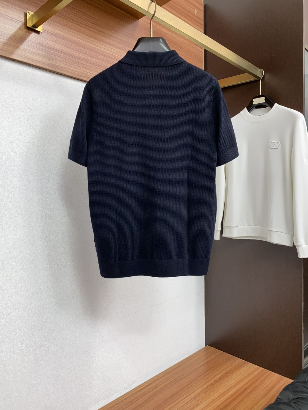 Loro Piana 诺悠翩雅 秋冬高品质 绵羊毛针织半拉链翻领加厚短袖毛衣 精品棉羊毛毛衣 男款高端定制臻品系列 隶属 Loro Piana 诺悠翩雅 秋冬高品质 绵羊毛针织半拉链翻领加厚短袖毛衣 精品棉羊毛毛衣 男款高端定制臻品系列 隶属