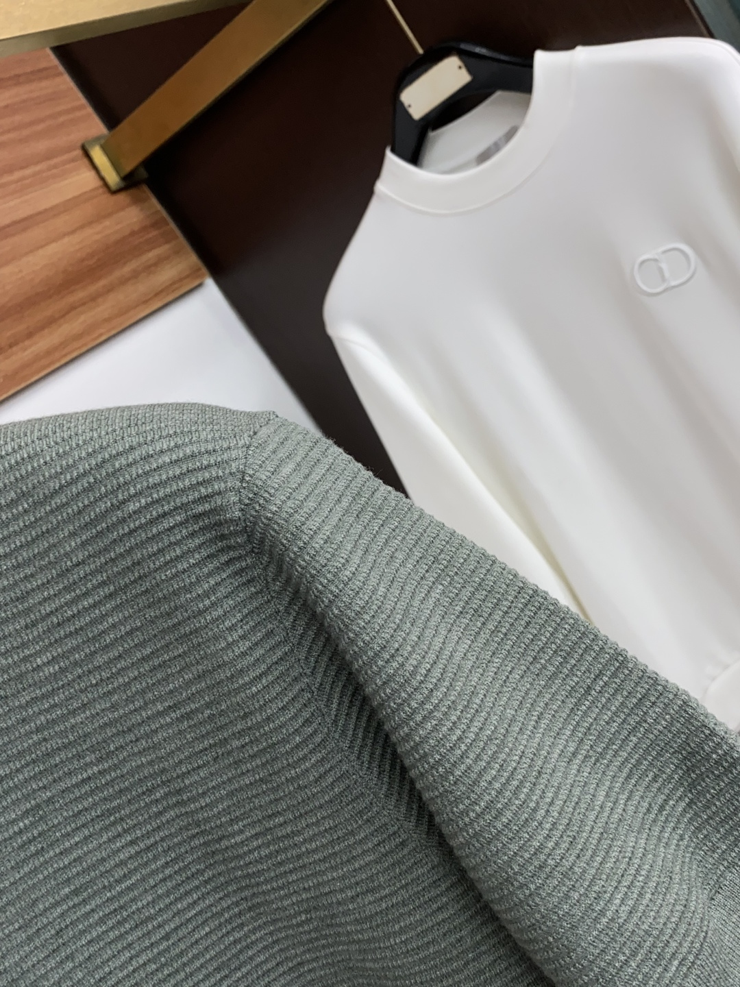 Loro Piana 诺悠翩雅 秋冬高品质 绵羊毛针织翻领加厚短袖毛衣 精品棉羊毛毛衣 男款高端定制臻品系列 隶属品牌高