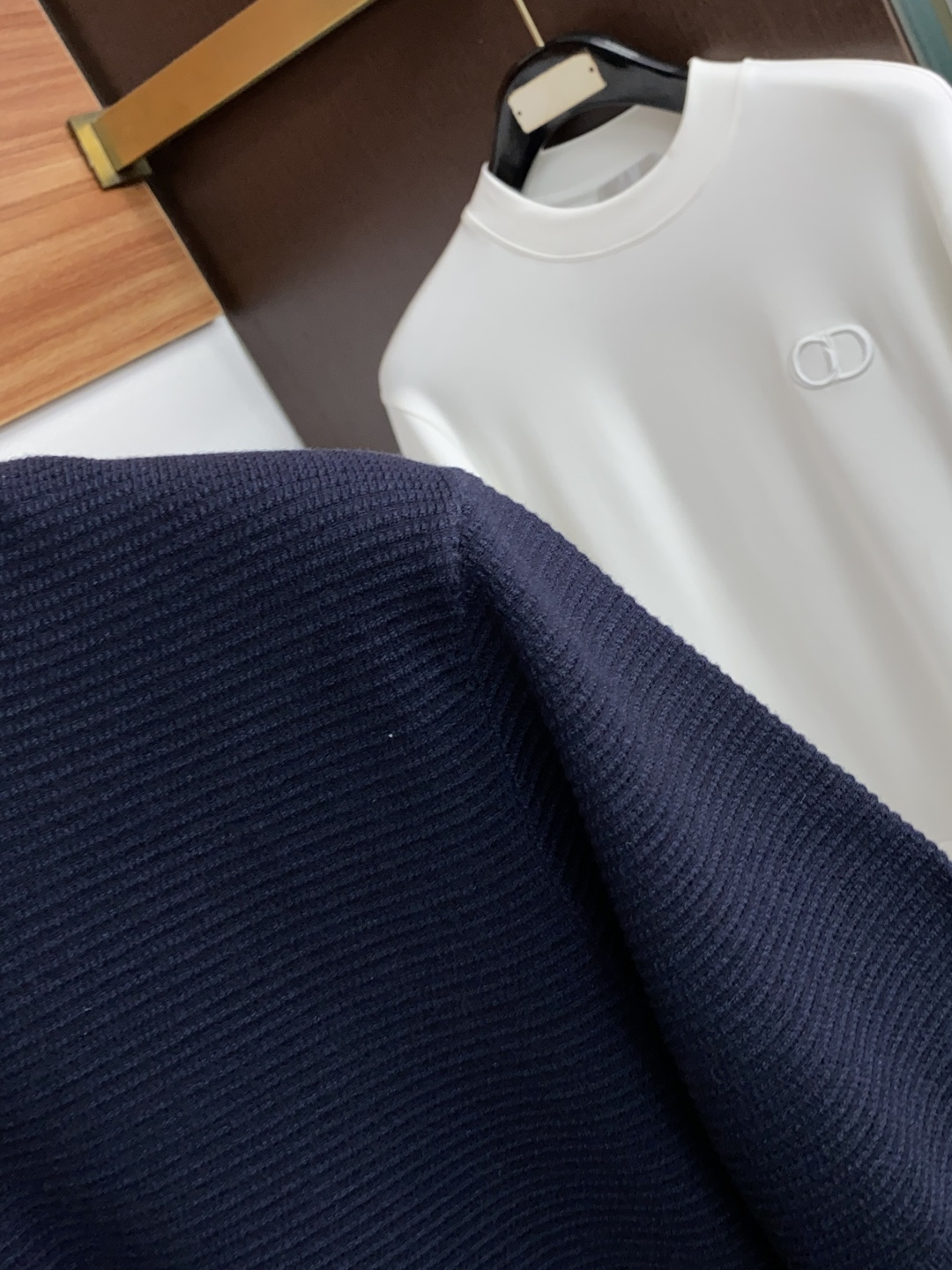 Loro Piana 诺悠翩雅 秋冬高品质 绵羊毛针织翻领加厚短袖毛衣 精品棉羊毛毛衣 男款高端定制臻品系列 隶属品牌高