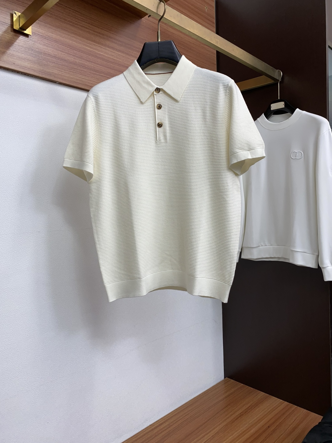 Loro Piana 诺悠翩雅 秋冬高品质 绵羊毛针织翻领加厚短袖毛衣 精品棉羊毛毛衣 男款高端定制臻品系列 隶属品牌高 Loro Piana 诺悠翩雅 秋冬高品质 绵羊毛针织翻领加厚短袖毛衣 精品棉羊毛毛衣 男款高端定制臻品系列 隶属品牌高