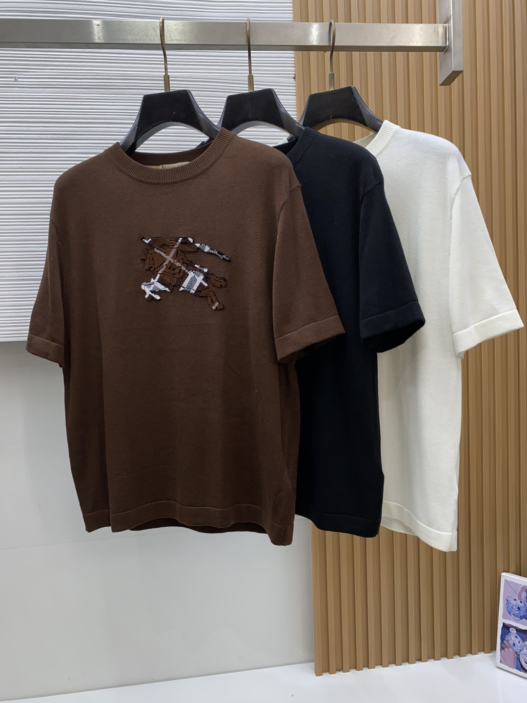 巴宝莉 S-xxL 2026新款秋冬男士高端宽松款简约圆领针织羊毛短袖毛衣，香港洋行渠道货，纯正血统品质，秋冬新款，经典