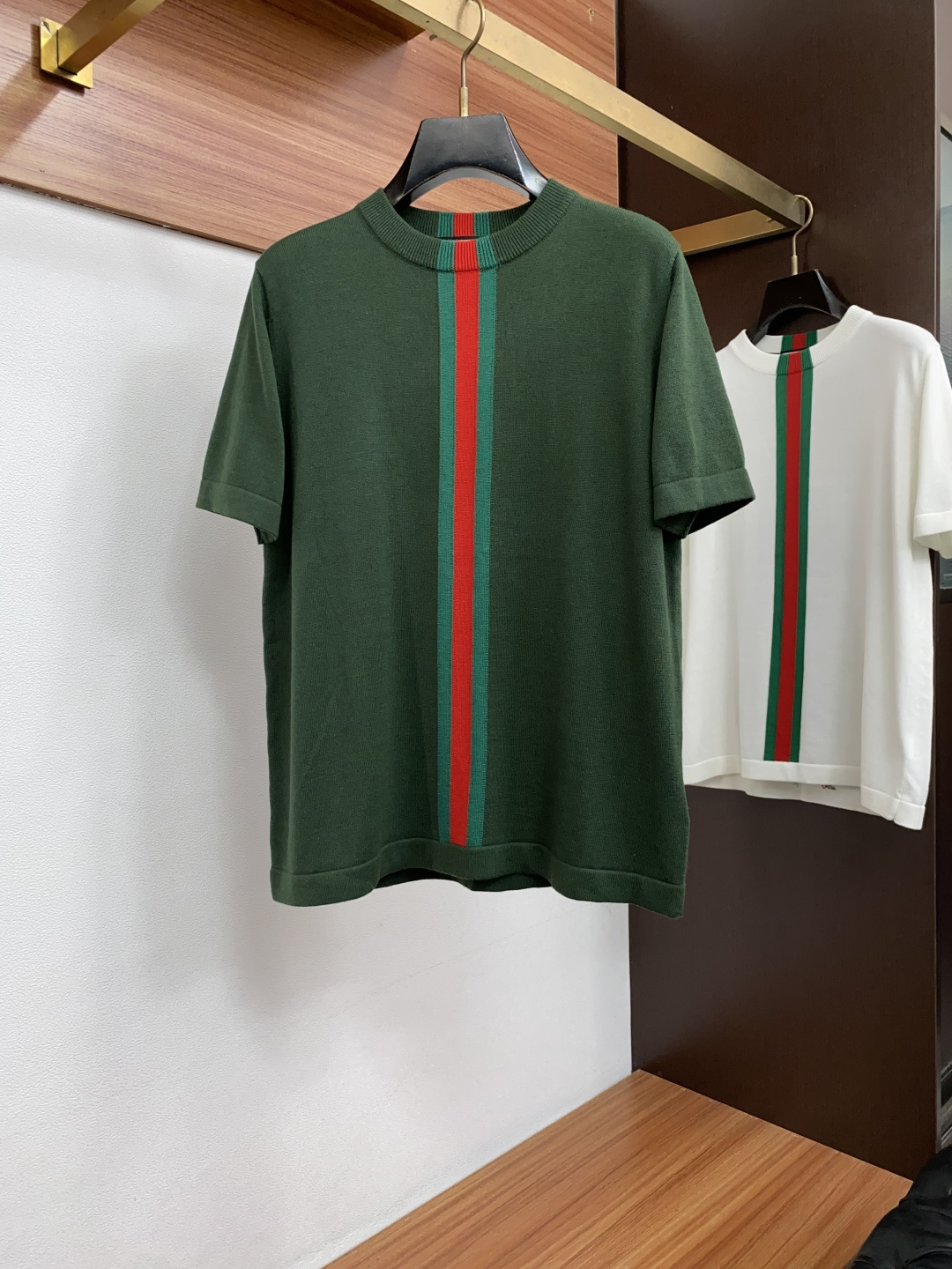 古奇 S-xxL 2026新款秋冬男士高端宽松款简约圆领针织羊毛短袖毛衣,香港洋行渠道货,纯正血统品质,秋冬新款,经典王 古奇 S-xxL 2026新款秋冬男士高端宽松款简约圆领针织羊毛短袖毛衣,香港洋行渠道货,纯正血统品质,秋冬新款,经典王