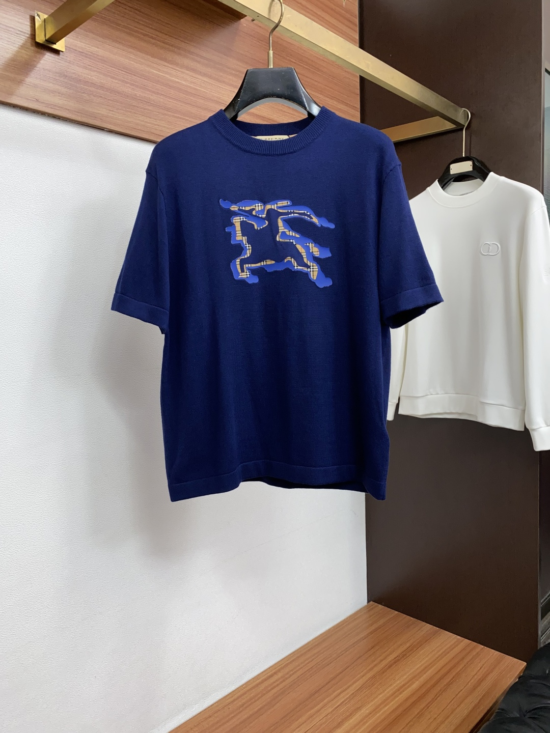巴宝莉 S-xxL 2026新款秋冬男士高端宽松款简约圆领针织羊毛短袖毛衣，香港洋行渠道货，纯正血统品质，秋冬新款，经典