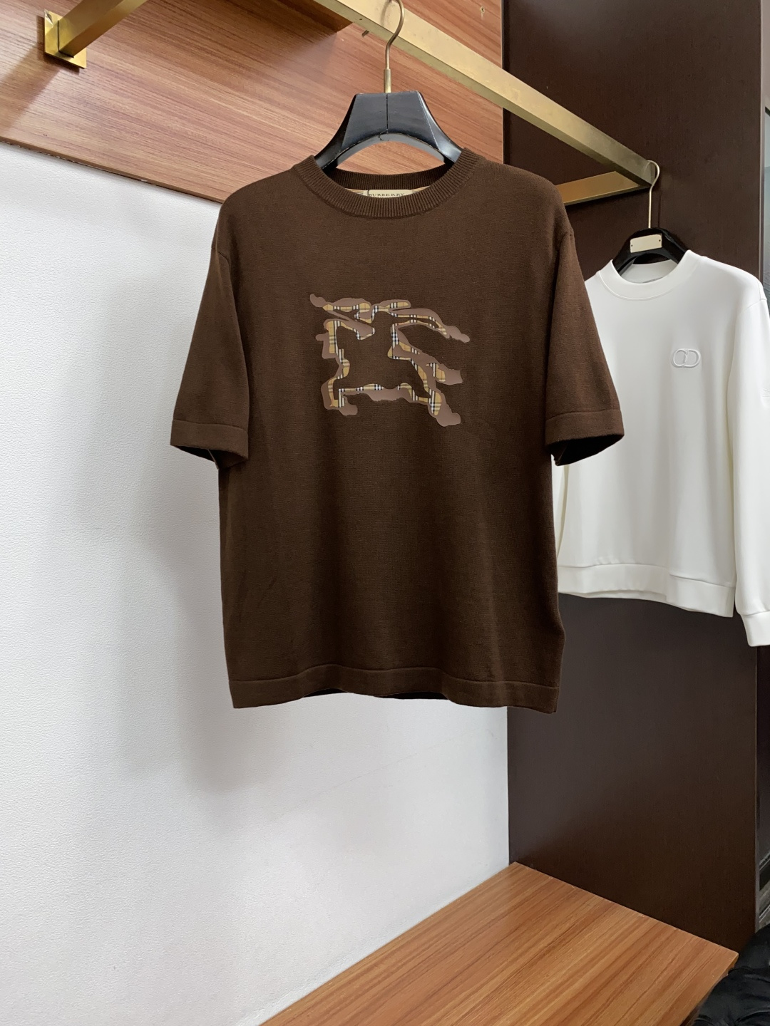 巴宝莉 S-xxL 2026新款秋冬男士高端宽松款简约圆领针织羊毛短袖毛衣，香港洋行渠道货，纯正血统品质，秋冬新款，经典