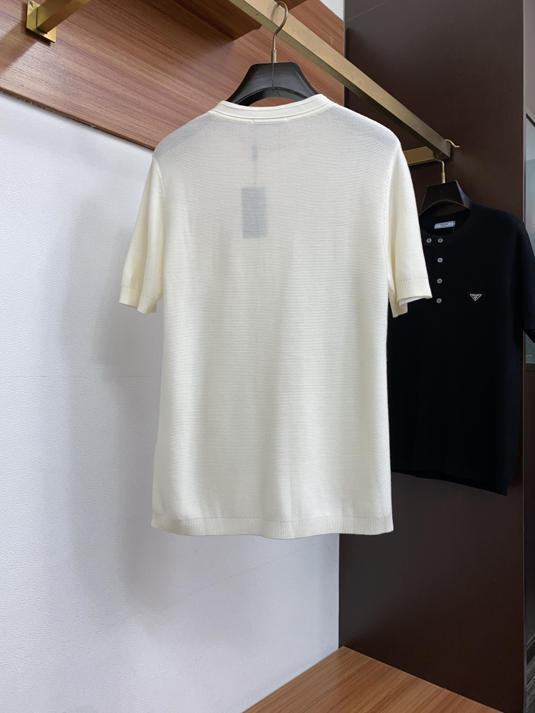 普拉达 S-xxL 2026新款秋冬男士高端宽松款简约圆领针织羊毛短袖毛衣，香港洋行渠道货，纯正血统品质，秋冬新款，经典