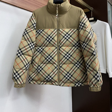 巴宝莉 26秋冬男士时尚羽绒服 轻奢时尚休闲风格,轻盈保暖柔软!低调系列时尚百搭,就是有型!香港贸易订单款,超级种草的 巴宝莉 26秋冬男士时尚羽绒服 轻奢时尚休闲风格,轻盈保暖柔软!低调系列时尚百搭,就是有型!香港贸易订单款,超级种草的
