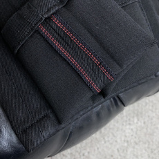 Loro Piana 诺悠翩雅 29-38最新款修身 牛仔裤 秋冬最新款上身版型无敌正! 绝对可以闭眼收的一款 此款裤子 Loro Piana 诺悠翩雅 29-38最新款修身 牛仔裤 秋冬最新款上身版型无敌正! 绝对可以闭眼收的一款 此款裤子