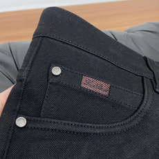 Loro Piana 诺悠翩雅 29-38最新款修身 牛仔裤 秋冬最新款上身版型无敌正! 绝对可以闭眼收的一款 此款裤子 Loro Piana 诺悠翩雅 29-38最新款修身 牛仔裤 秋冬最新款上身版型无敌正! 绝对可以闭眼收的一款 此款裤子