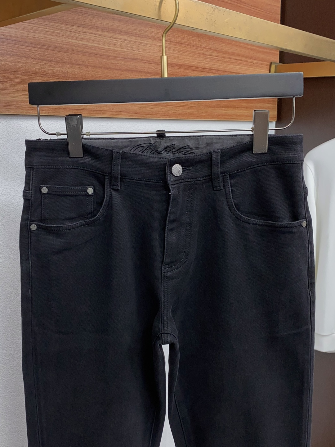 버버리 슬림핏 남성 청바지 상세 이미지 4