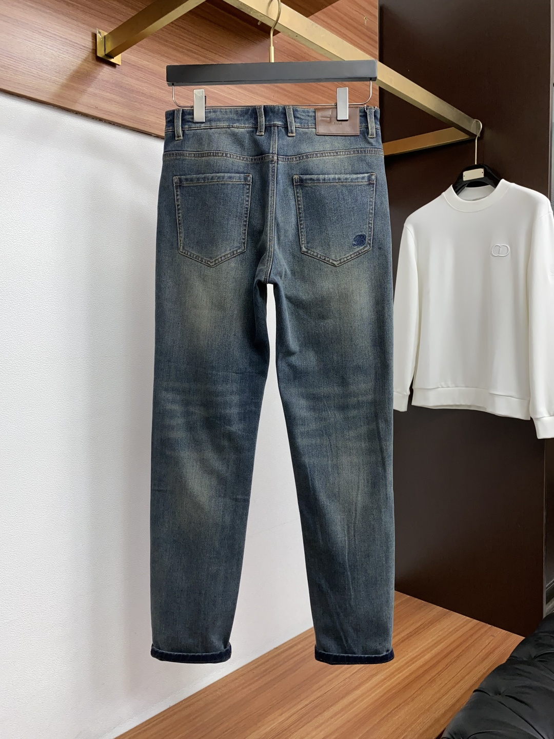 브리오니 슬림핏 남성 청바지 상세 이미지 9