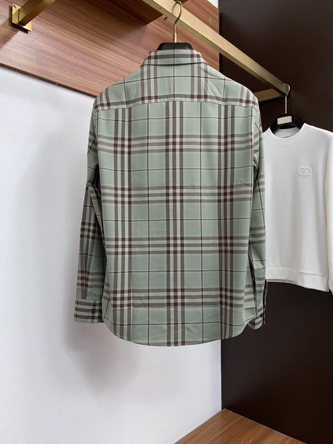 巴宝莉  官网1:1原单品质26ss新款秋冬格子对位衬衫原版5,200购入开发，面料采用100%锦纶定织格纹图案，确保衣