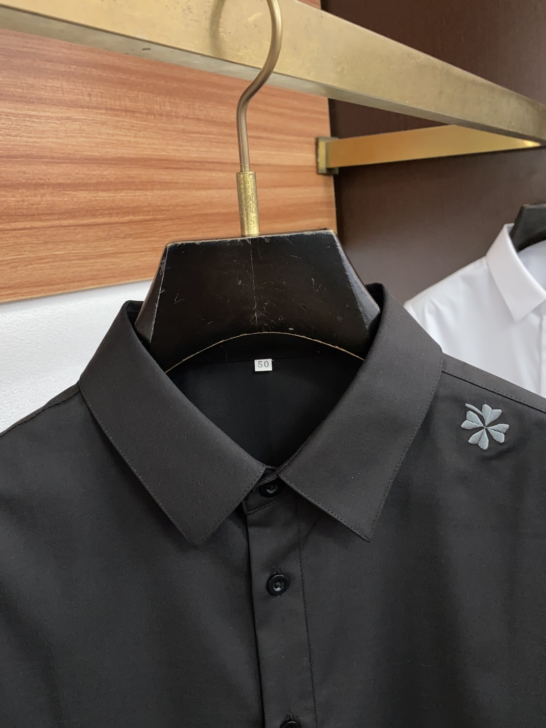 迪奥  M-3XL 原单品质26ss新款秋冬 定制面料确保衣身的耐磨性和抗皱性。定制对位刺绣 红外线激光定位纸样切割 流
