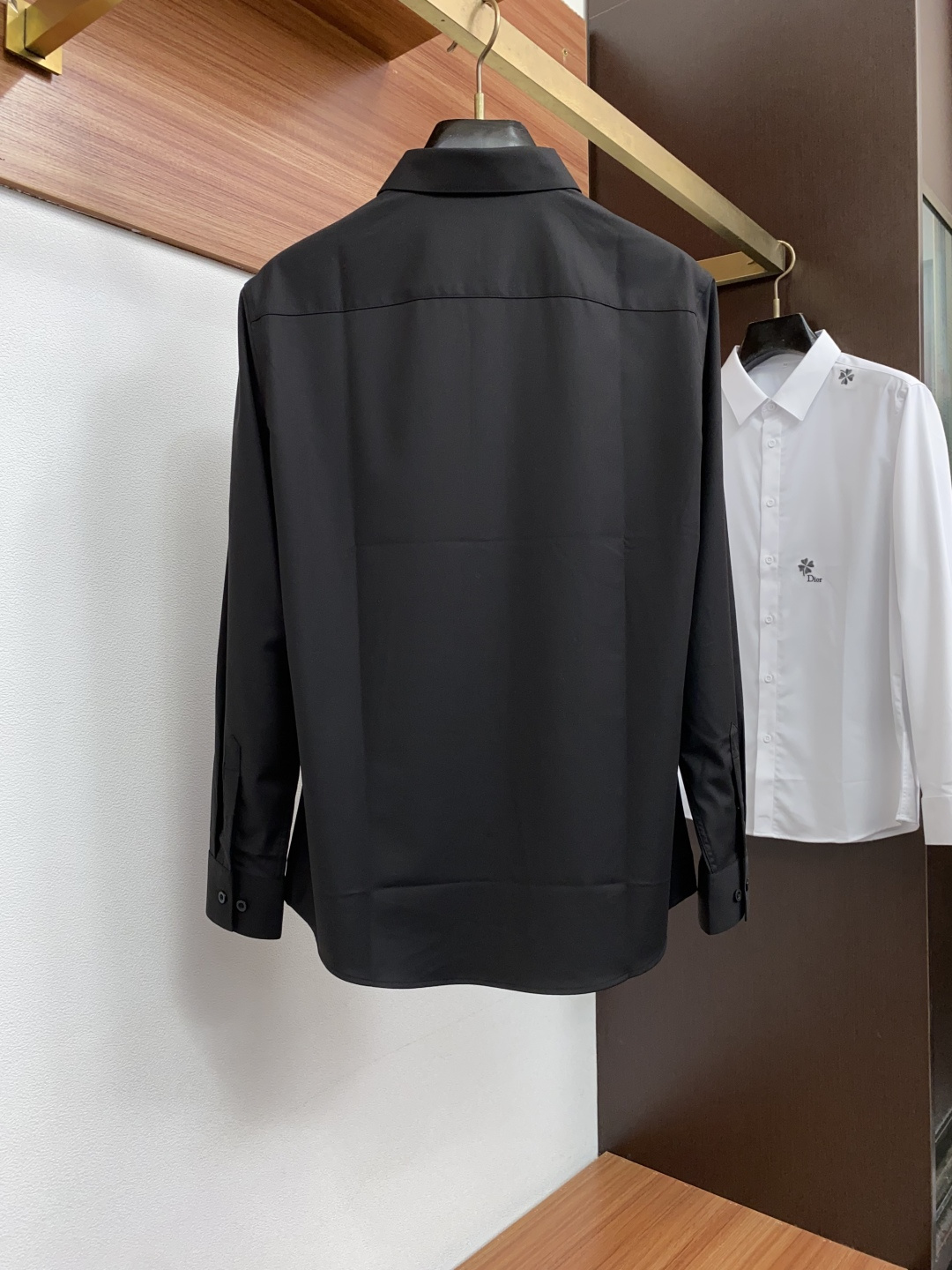 迪奥  M-3XL 原单品质26ss新款秋冬 定制面料确保衣身的耐磨性和抗皱性。定制对位刺绣 红外线激光定位纸样切割 流