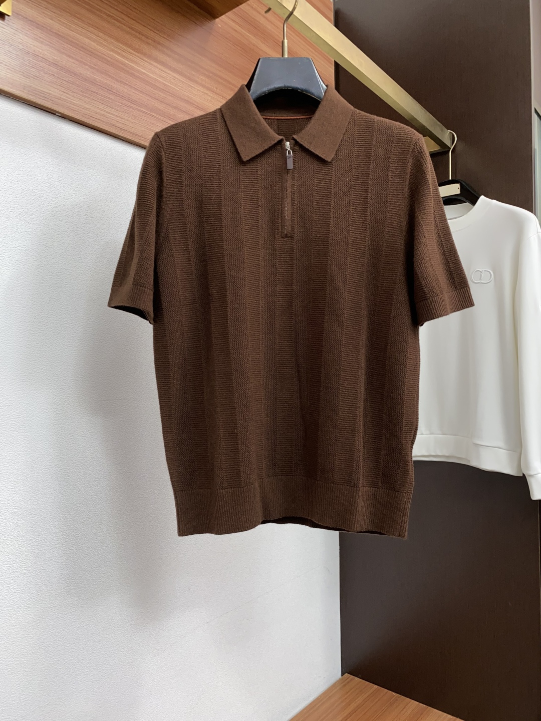 Loro Piana 诺悠翩雅 秋冬高品质 绵羊毛翻领短袖毛衣 精品毛衣 男款高端定制臻品系列 隶属品牌高端主线 专利顶 Loro Piana 诺悠翩雅 秋冬高品质 绵羊毛翻领短袖毛衣 精品毛衣 男款高端定制臻品系列 隶属品牌高端主线 专利顶