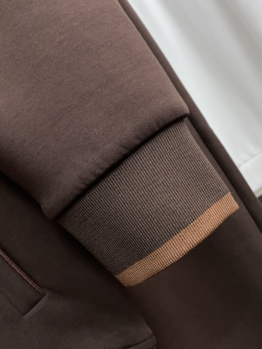 Loro Piana 诺悠翩雅 码数 M-3xL 一套出售，不拆卖 时尚长袖连帽外套套装，，， 臻选高端弹力纯棉棉面料，