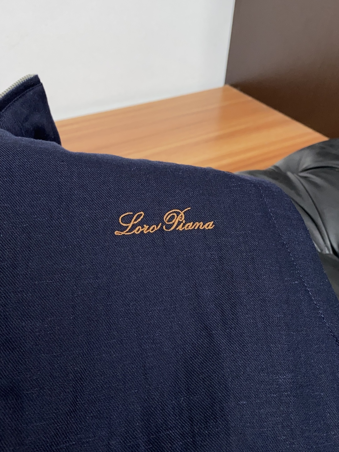 Loro Piana 诺悠翩雅 2026ss新款发布亚麻面料马甲夹克外套，秋冬季爆款外套，经典设计，穿上就是舒适自在又显