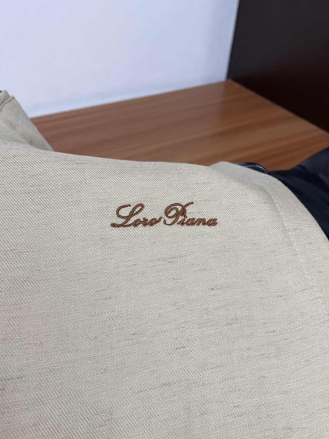 Loro Piana 诺悠翩雅 2026ss新款发布亚麻面料马甲夹克外套，秋冬季爆款外套，经典设计，穿上就是舒适自在又显