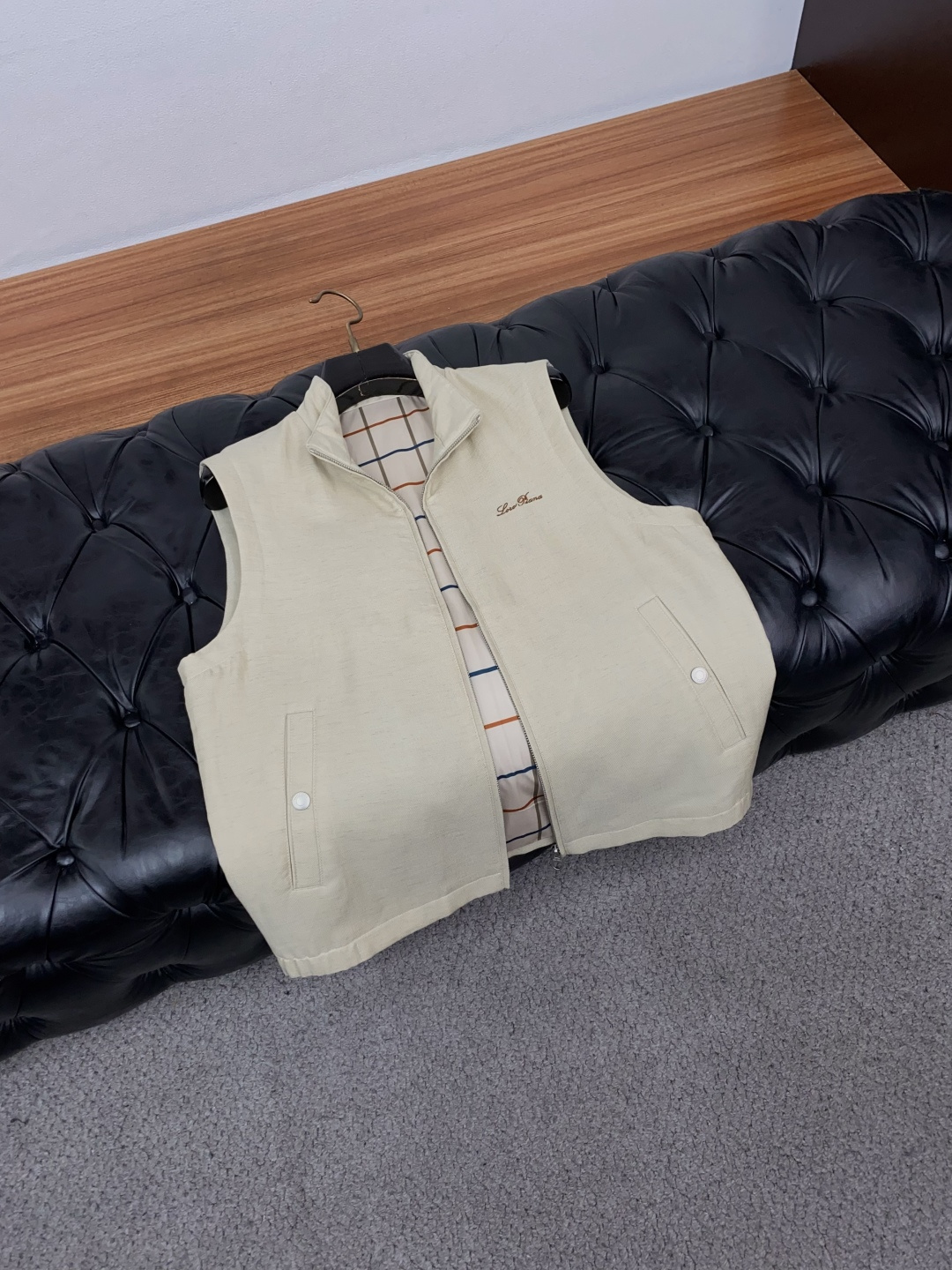 Loro Piana 诺悠翩雅 2026ss新款发布亚麻面料马甲夹克外套，秋冬季爆款外套，经典设计，穿上就是舒适自在又显