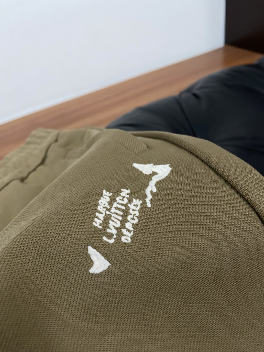 M-3xL 最新款秋冬时尚休闲裤最新款上身版型无敌正!直筒版型 绝对可以闭眼收的一款 面料采用莫代尔棉空气层 此款裤子非 M-3xL 最新款秋冬时尚休闲裤最新款上身版型无敌正!直筒版型 绝对可以闭眼收的一款 面料采用莫代尔棉空气层 此款裤子非
