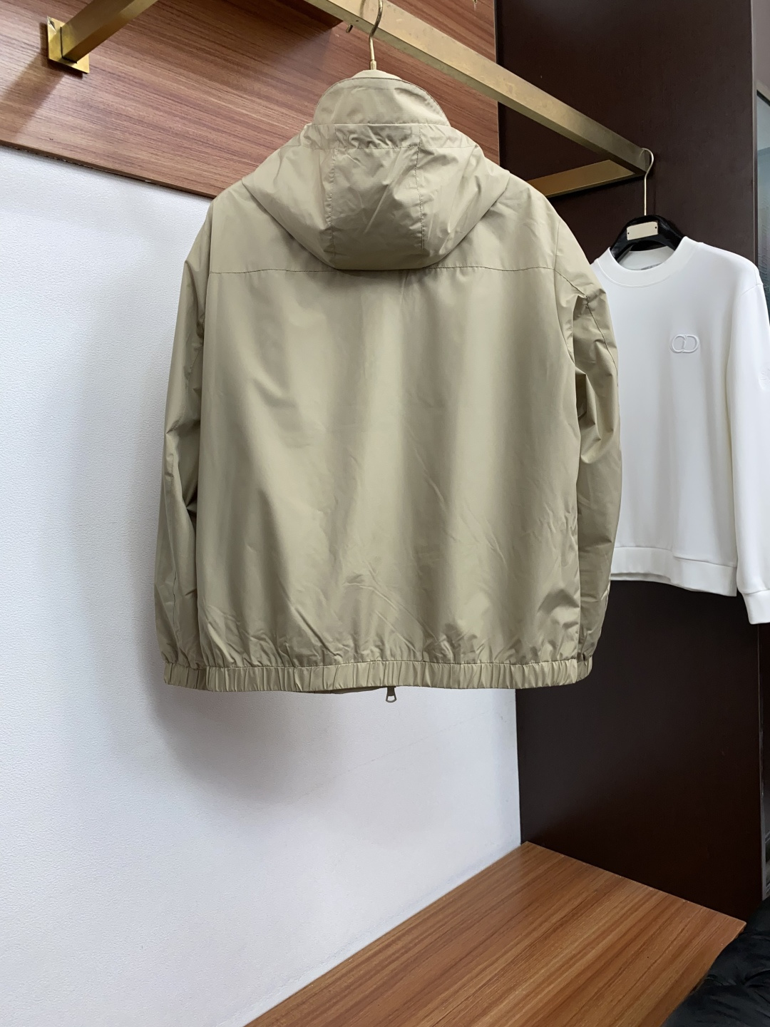 巴宝莉 码数M-3xL 重磅推荐!2026秋冬新品 官网同步发售 简约连帽夹克外套 进口原版高品质聚酯纤维面料,工艺垂度 巴宝莉 码数M-3xL 重磅推荐!2026秋冬新品 官网同步发售 简约连帽夹克外套 进口原版高品质聚酯纤维面料,工艺垂度
