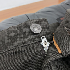 杰尼亚 29-40有35 2026ss 秋冬 新品 意大利风格男装品牌,皮牌和后袋刺绣都是双R标识。 品牌主打男士休闲裤 杰尼亚 29-40有35 2026ss 秋冬 新品 意大利风格男装品牌,皮牌和后袋刺绣都是双R标识。 品牌主打男士休闲裤