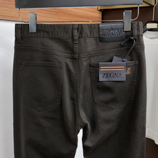 杰尼亚 29-40有35 2026ss 秋冬 新品 意大利风格男装品牌,皮牌和后袋刺绣都是双R标识。 品牌主打男士休闲裤 杰尼亚 29-40有35 2026ss 秋冬 新品 意大利风格男装品牌,皮牌和后袋刺绣都是双R标识。 品牌主打男士休闲裤