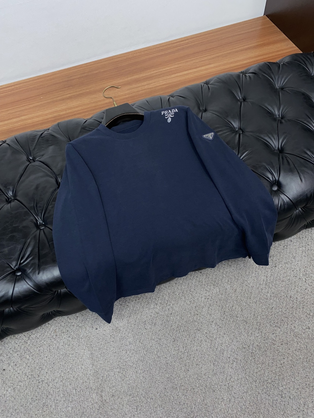 普拉达 M-3xL2026新款男士高端简约翻领拉绒长袖打底衫莫代尔丝光拉绒面料 香港洋行渠道货，纯正血统品质，春夏新款，
