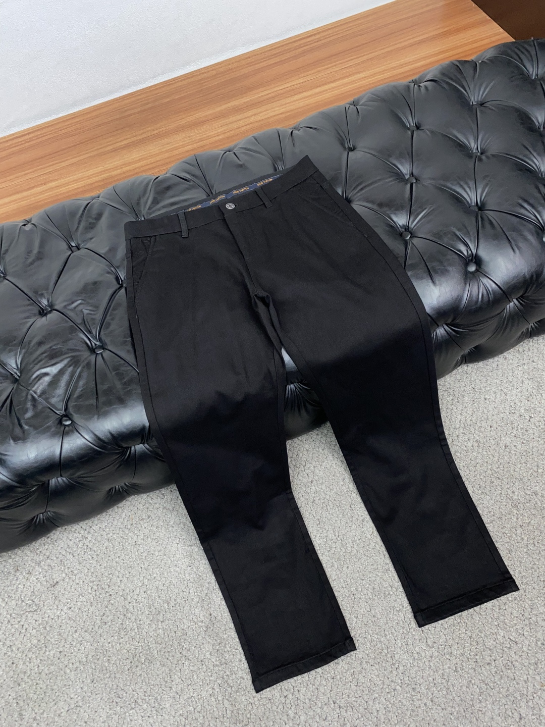 루이비통 다크 블랙 스트레치 데님 남성 바지 상세 이미지 6