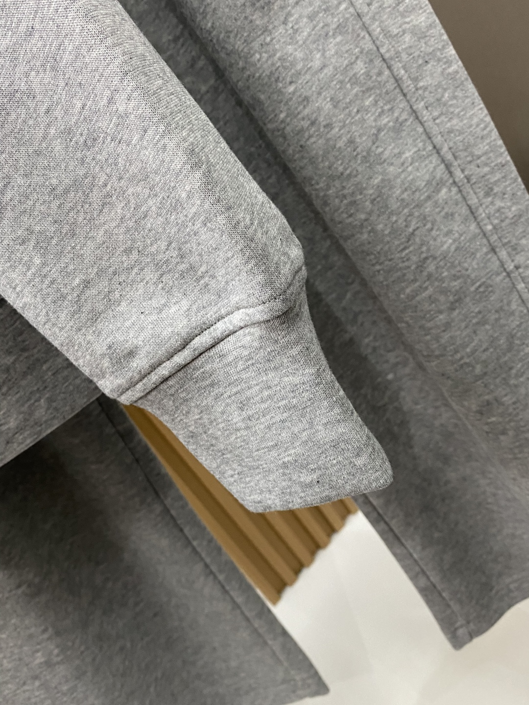 Loro Piana 诺悠翩雅 码数 M-3xL 一套出售,不拆卖 时尚长袖连帽外套套装,,, 臻选高端弹力纯棉棉面料, Loro Piana 诺悠翩雅 码数 M-3xL 一套出售,不拆卖 时尚长袖连帽外套套装,,, 臻选高端弹力纯棉棉面料,