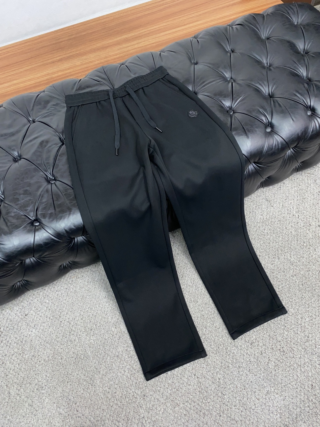 Loro Piana 诺悠翩雅 29-38 2026秋冬新款时尚休闲裤 直筒老钱风 运动裤 面料:高弹力莫代尔柔软拉绒空 Loro Piana 诺悠翩雅 29-38 2026秋冬新款时尚休闲裤 直筒老钱风 运动裤 面料:高弹力莫代尔柔软拉绒空