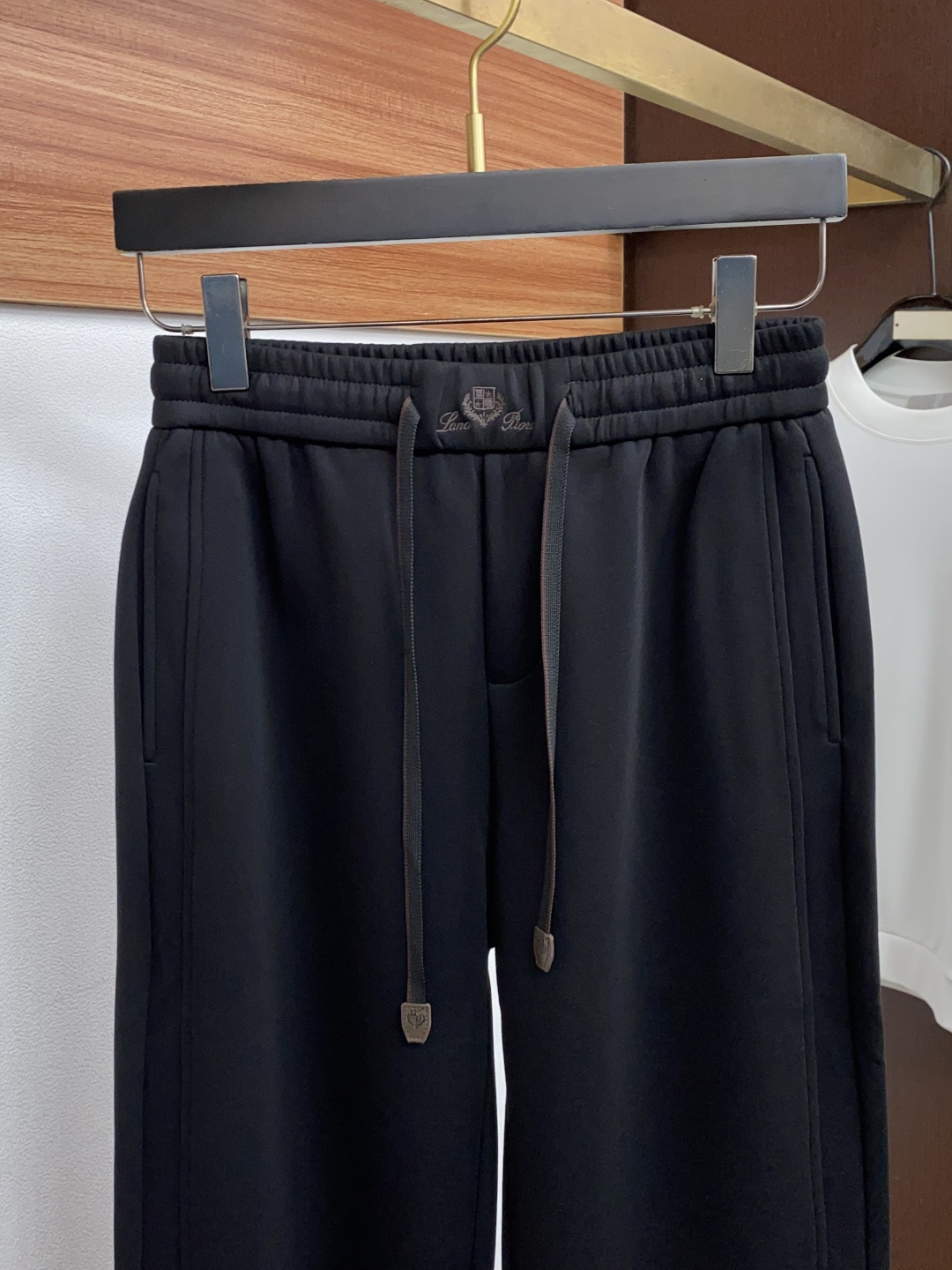Loro Piana 诺悠翩雅 29-38 2026秋冬新款时尚休闲裤 直筒老钱风 运动裤 面料：高弹力莫代尔柔软拉绒空