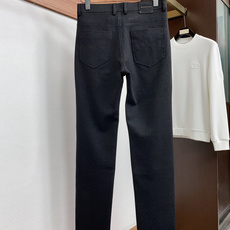 杰尼亚 29-38 2026ss 秋冬 新品 意大利风格男装品牌,皮牌logo标识 。 品牌主打男士休闲裤,五袋商务版型 杰尼亚 29-38 2026ss 秋冬 新品 意大利风格男装品牌,皮牌logo标识 。 品牌主打男士休闲裤,五袋商务版型
