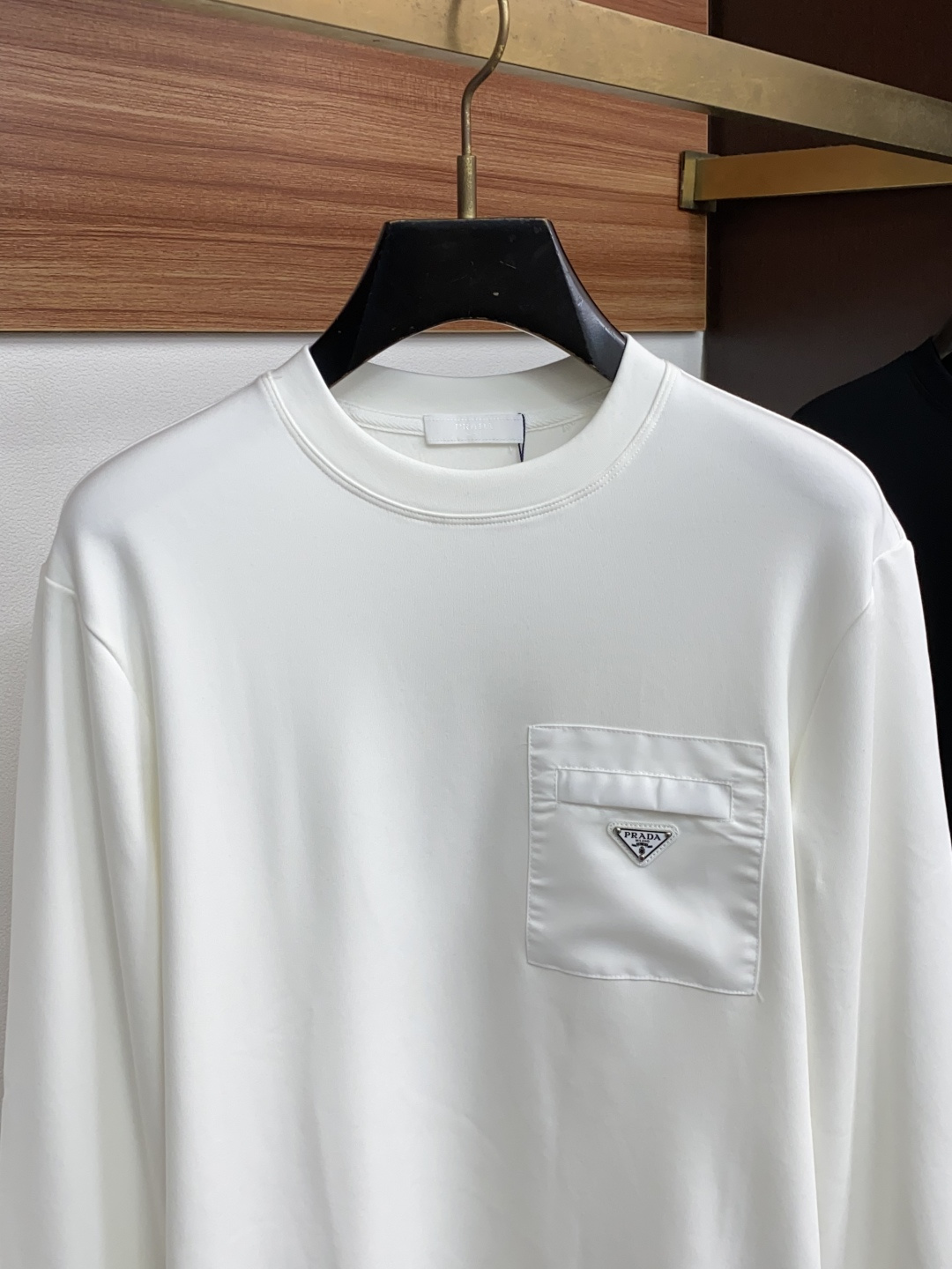 普拉达 M-3xL2026新款男士高端简约拉绒长袖打底衫莫代尔丝光拉绒面料 香港洋行渠道货,纯正血统品质,春夏新款,经典 普拉达 M-3xL2026新款男士高端简约拉绒长袖打底衫莫代尔丝光拉绒面料 香港洋行渠道货,纯正血统品质,春夏新款,经典