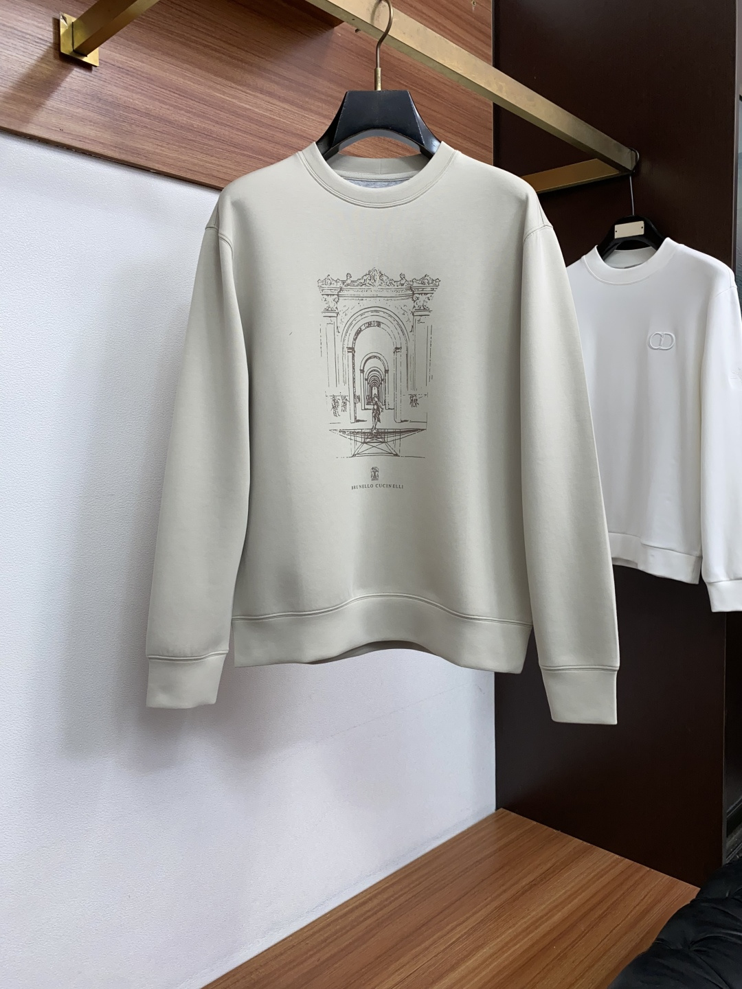 BC 2026秋冬新品🔷🔷  BC古典建筑素描空气层圆领卫衣 Brunello Cucinelli标志性人文美学，将文艺