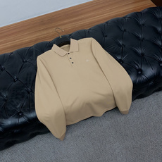巴宝莉 2026秋冬新品 BURBERRY战马刺绣桑蚕丝双面珠地长袖Polo 甄选高定桑蚕丝混纺双面珠地面料,将桑蚕丝的 巴宝莉 2026秋冬新品 BURBERRY战马刺绣桑蚕丝双面珠地长袖Polo 甄选高定桑蚕丝混纺双面珠地面料,将桑蚕丝的