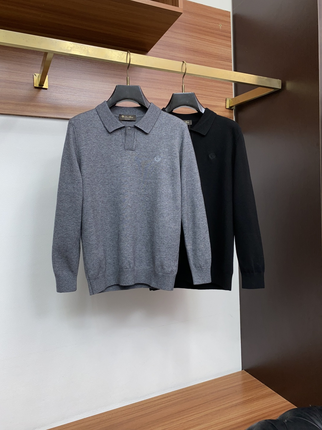 Loro Piana 诺悠翩雅 秋冬新款简约百搭款翻领羊毛混纺长袖毛衣 精致工艺专柜面料，顶级元素融合打造，潮男时尚，无