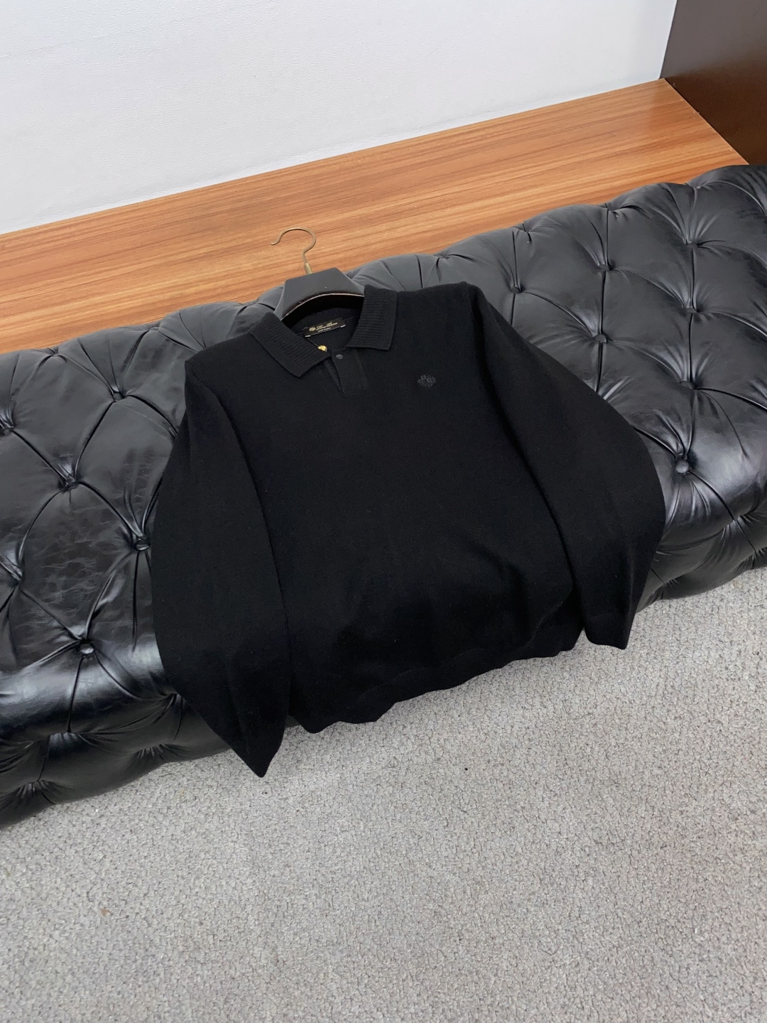 Loro Piana 诺悠翩雅 秋冬新款简约百搭款翻领羊毛混纺长袖毛衣 精致工艺专柜面料，顶级元素融合打造，潮男时尚，无