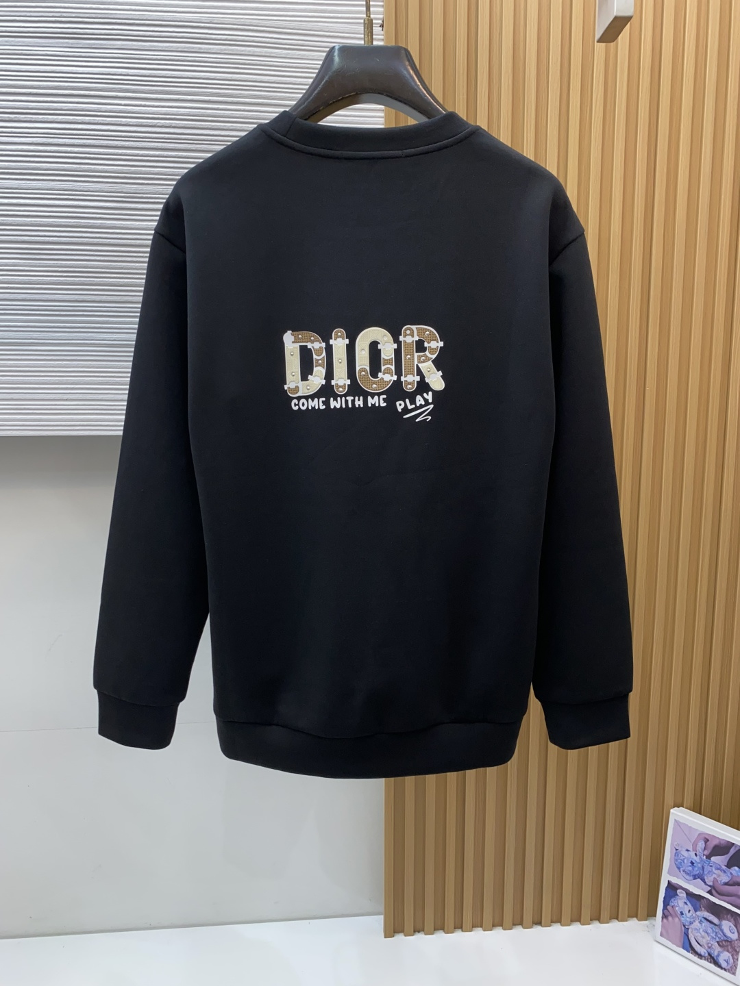 迪奥 xs-L 秋冬新品，男士基础款圆领长袖T恤打底衫！贸易公司渠道稀出，同步GW发售，选用客供进口26S双纱纯棉材质制