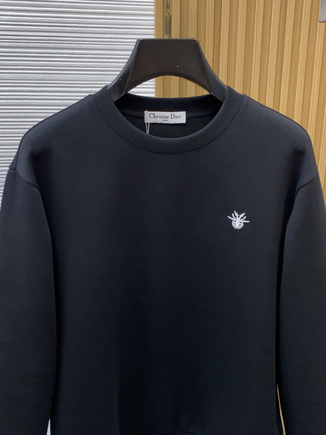 迪奥 xs-L 秋冬新品，男士基础款圆领长袖T恤打底衫！贸易公司渠道稀出，同步GW发售，选用客供进口26S双纱纯棉材质制