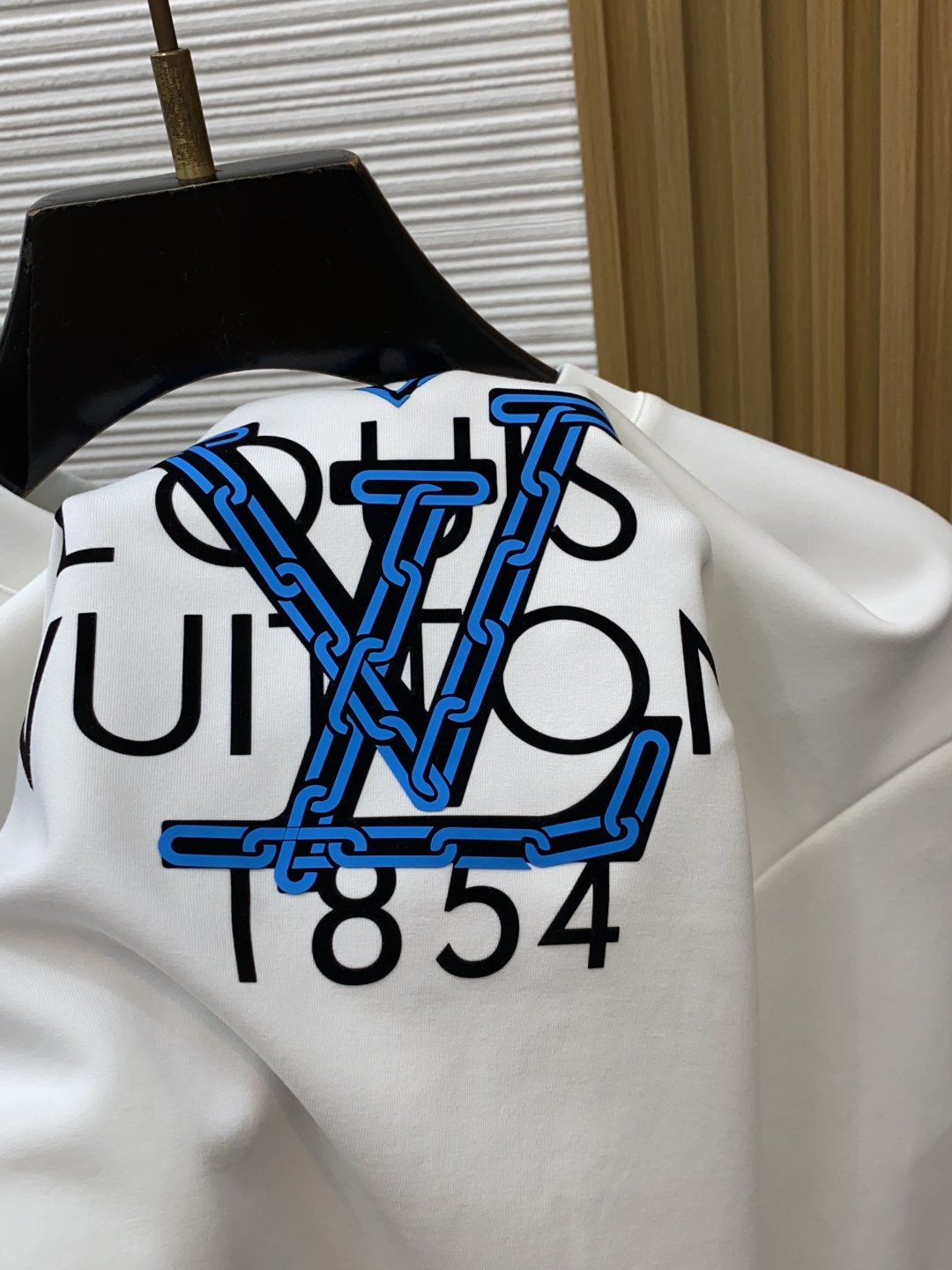 1v 路易威登 xs-L 秋冬新品，男士基础款圆领长袖T恤打底衫！贸易公司渠道稀出，同步GW发售，选用客供进口26S双纱
